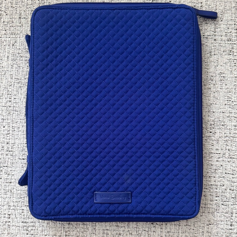 LIKE NEW Vera Bradley Royal Blue Quilted  Planner case